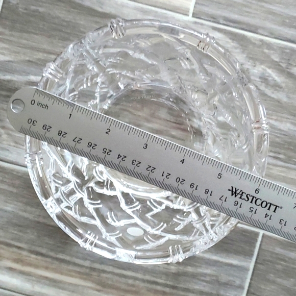 Tiffany & Co. 6" Crystal Serving Bowl Bamboo Basket Weave - Picture 4 of 6